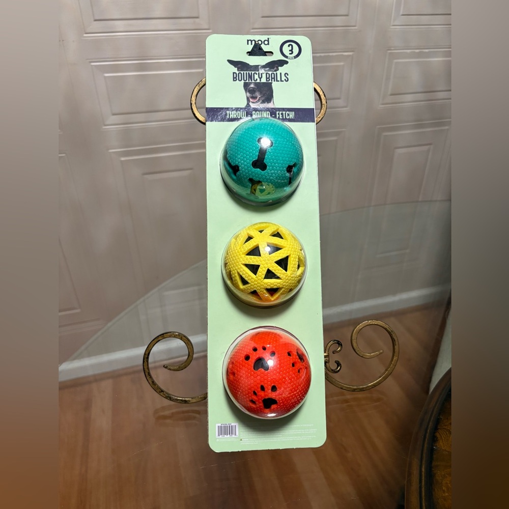 Mod Brand Set Of 3  Interactive Balls For Dog With Squeaker 3”